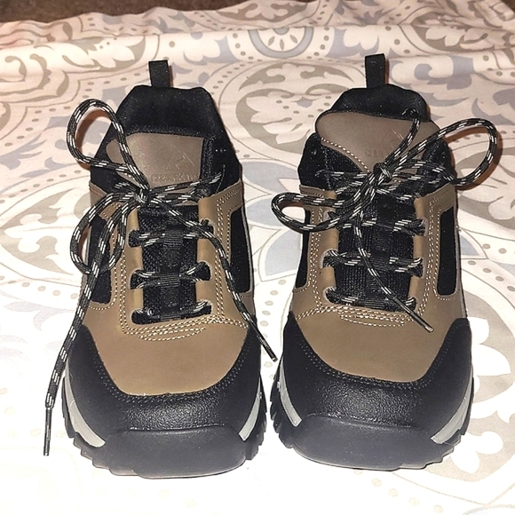 Mens Hiker Hiking Shoes NWT Ozark Trail Low Profile Genuine Leather Size 9.5 main image 4